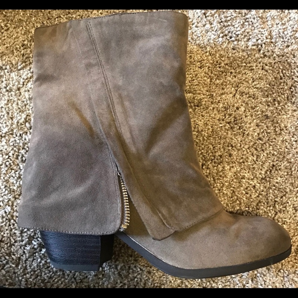 GUC-Fergalicious Taupe Booties